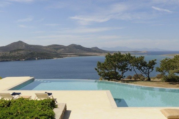 Luxury Island Vacations and Resorts Around the World - Island Village Luxury Renting